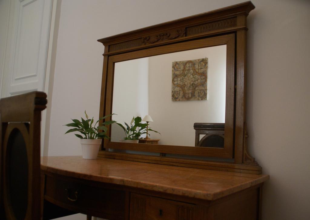 Palazzo Benso Bed and Breakfast Palermo Exteriör bild