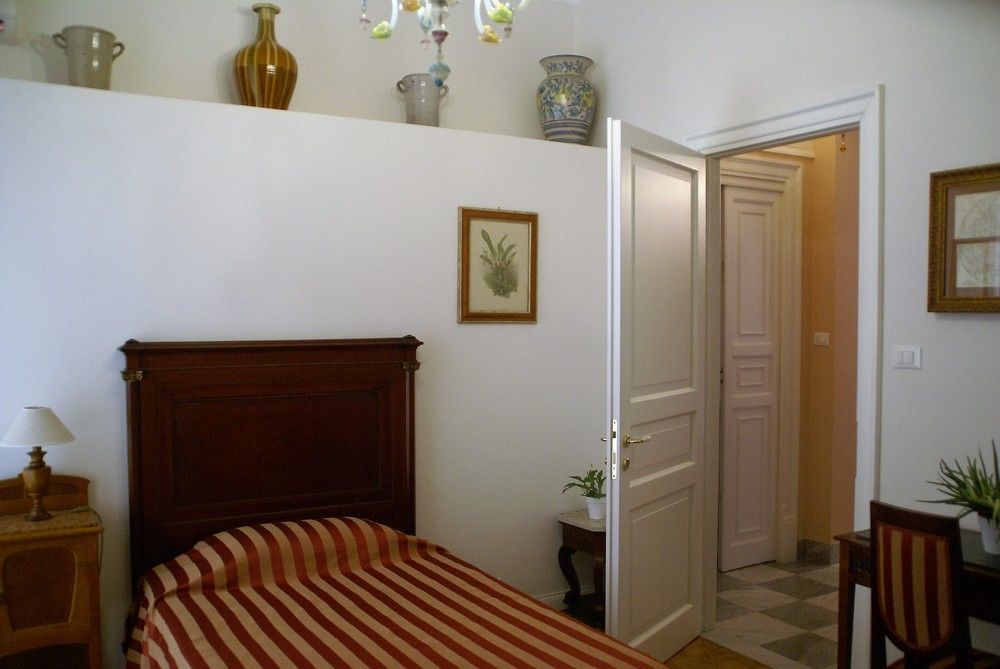 Palazzo Benso Bed and Breakfast Palermo Exteriör bild