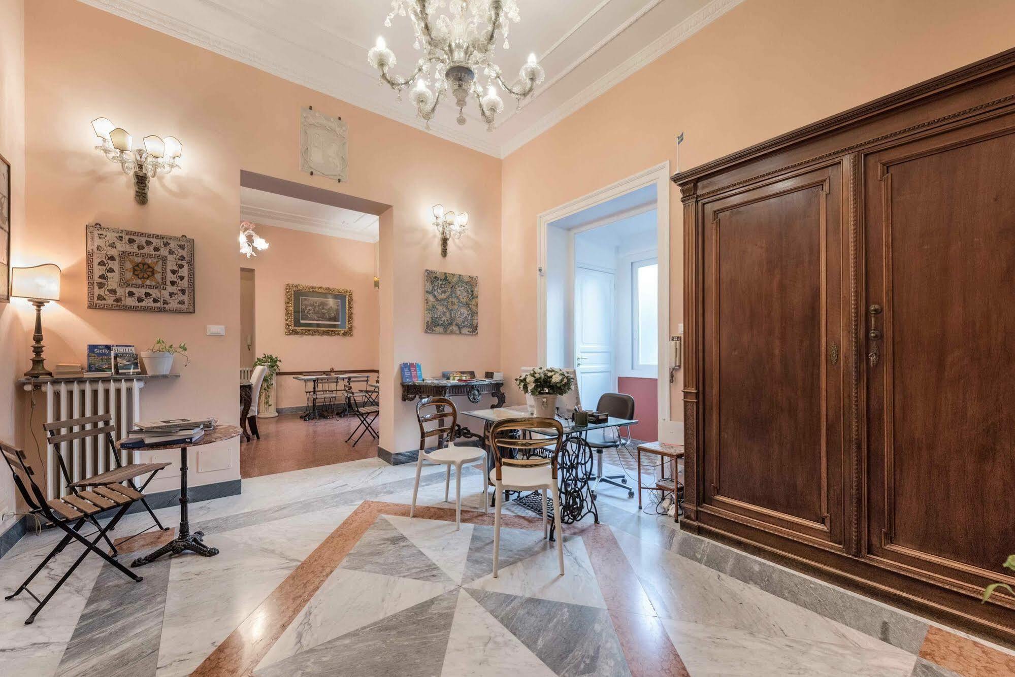 Palazzo Benso Bed and Breakfast Palermo Exteriör bild