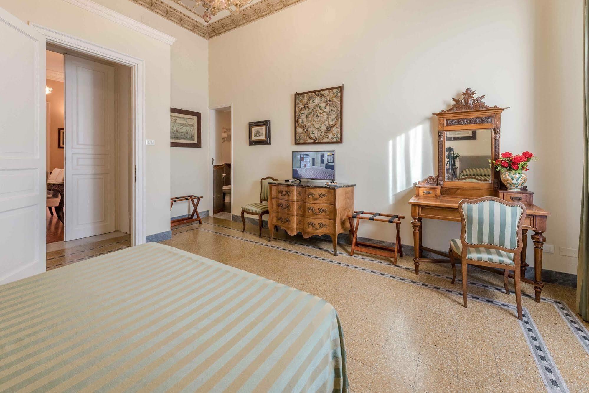 Palazzo Benso Bed and Breakfast Palermo Exteriör bild