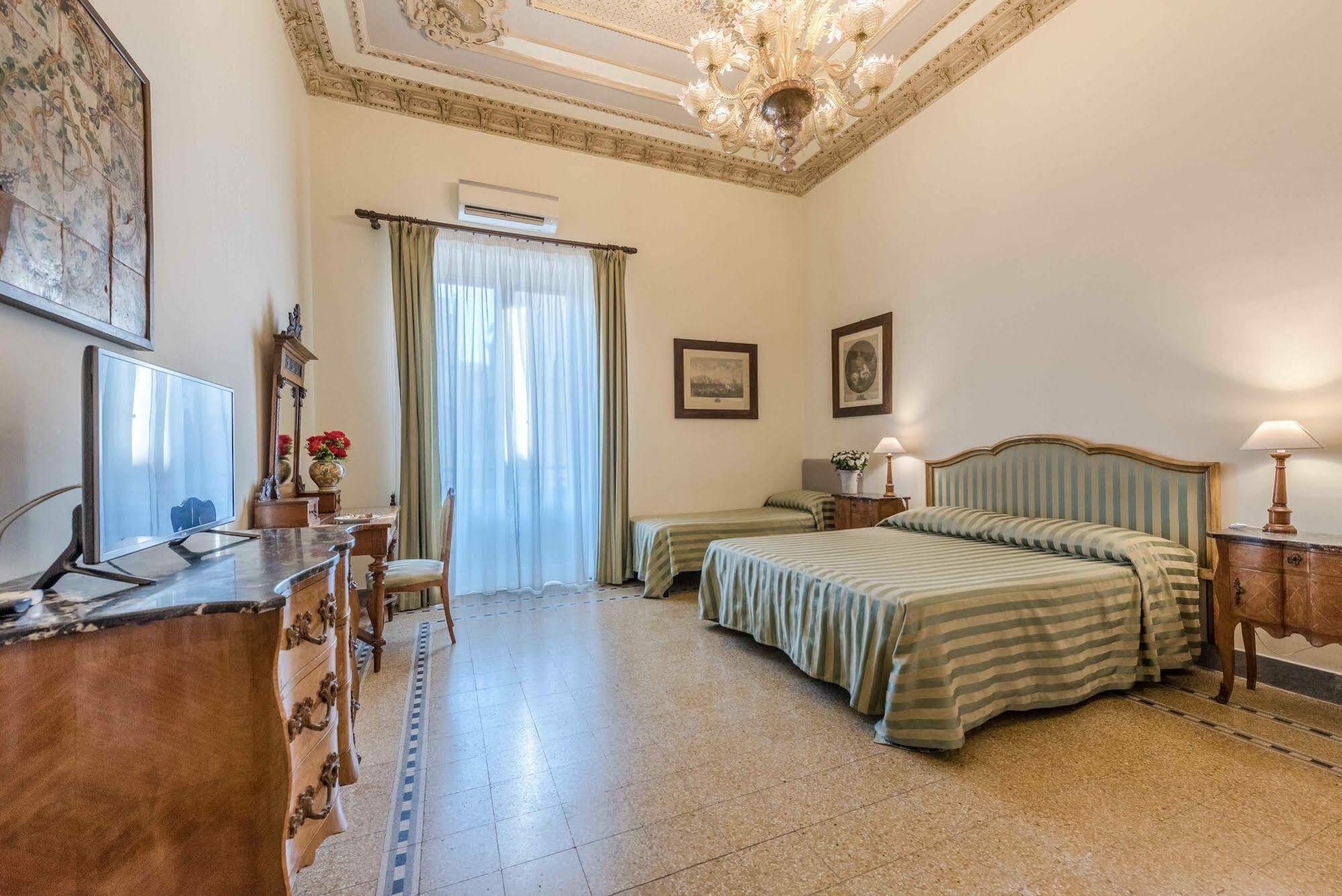 Palazzo Benso Bed and Breakfast Palermo Exteriör bild